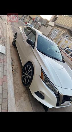 نيسان ألتيما